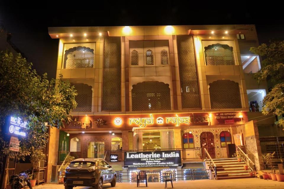 The Royal Ville Agra - Family & Corporate Hotel מראה חיצוני תמונה
