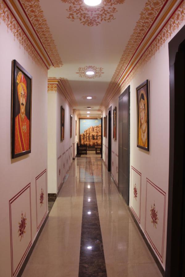 The Royal Ville Agra - Family & Corporate Hotel מראה חיצוני תמונה