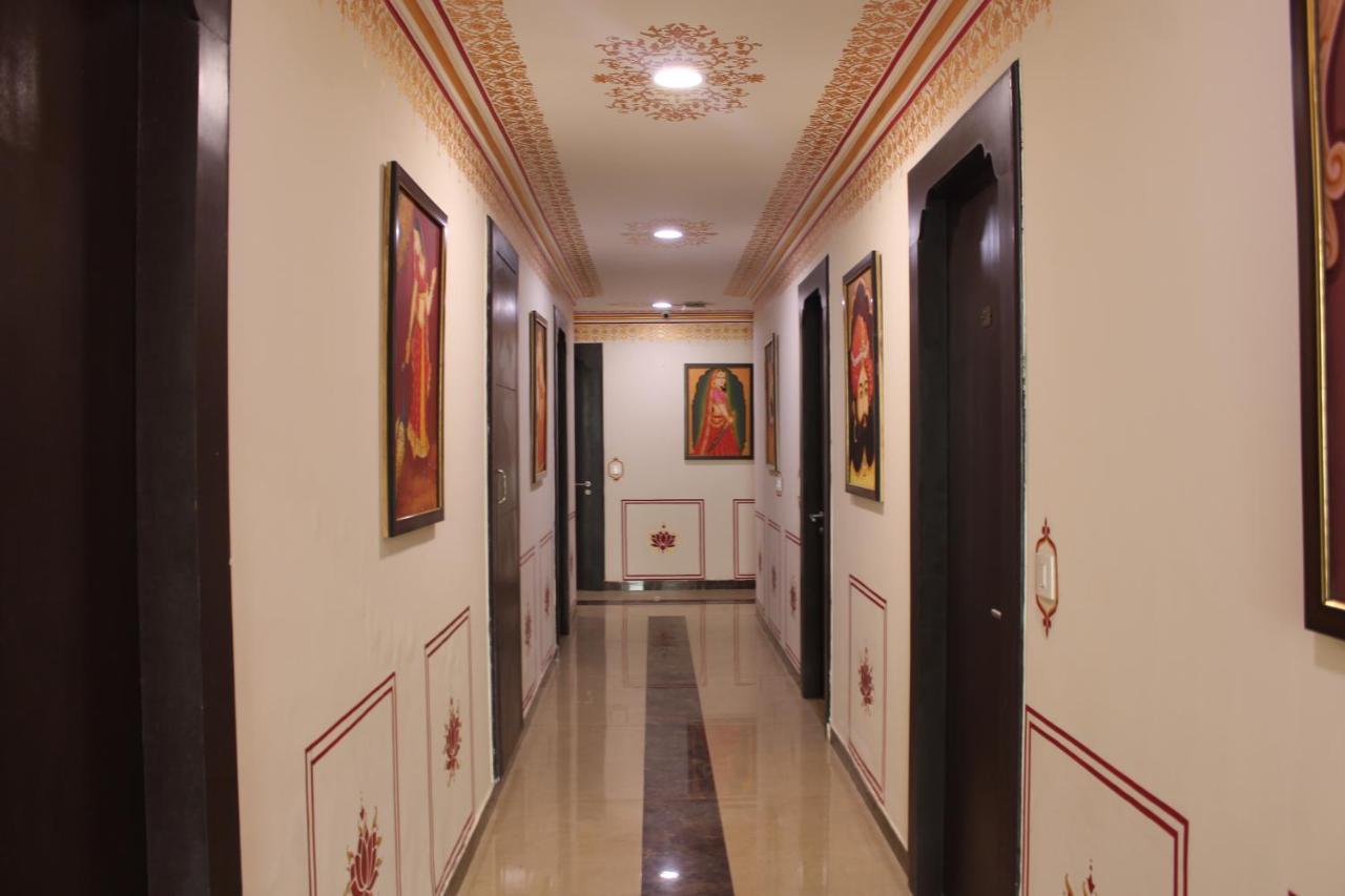 The Royal Ville Agra - Family & Corporate Hotel מראה חיצוני תמונה