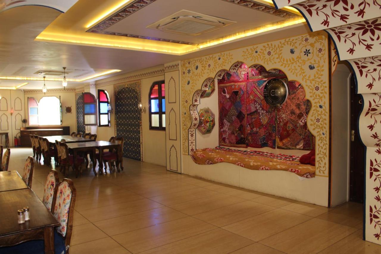 The Royal Ville Agra - Family & Corporate Hotel מראה חיצוני תמונה