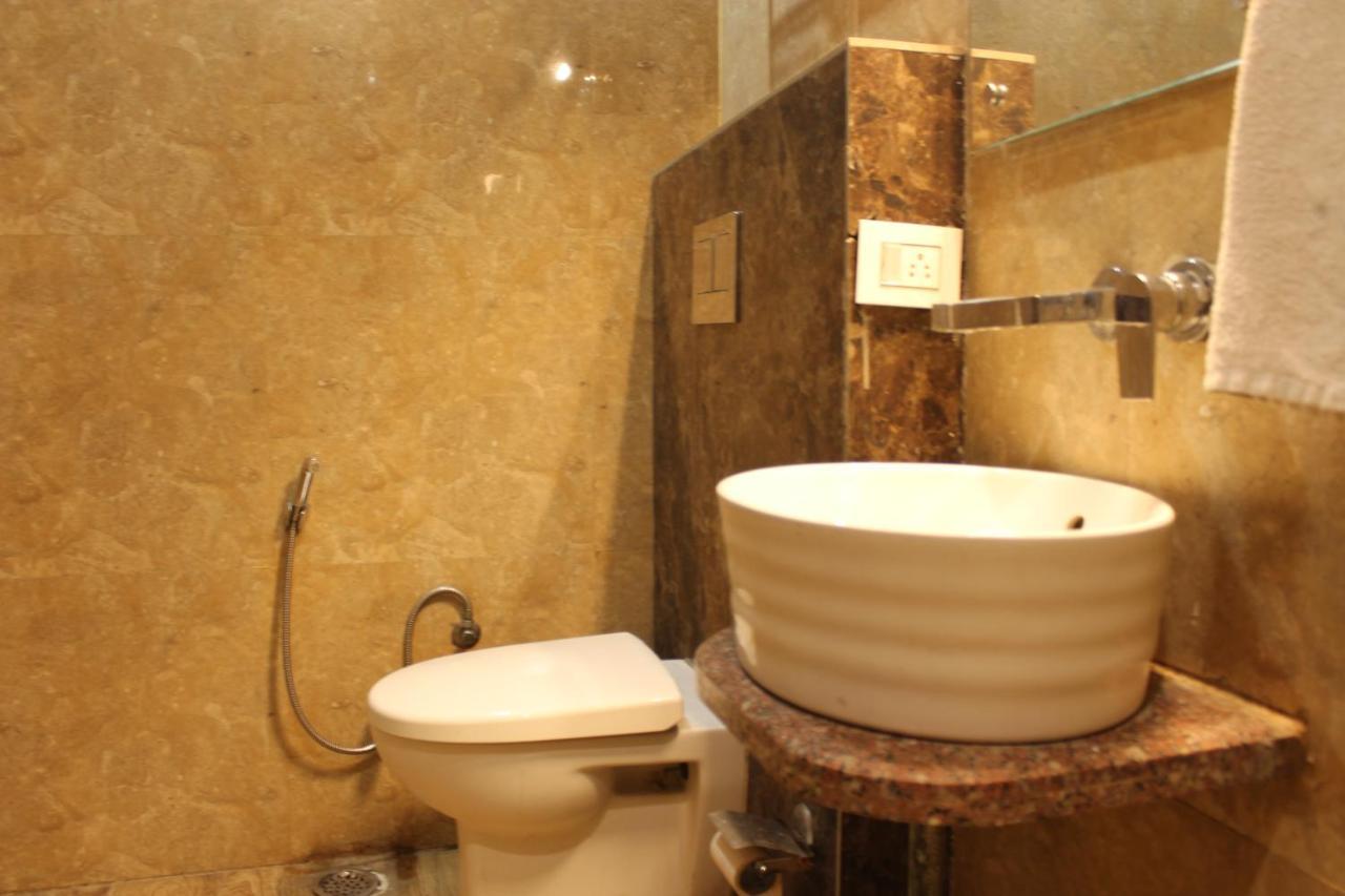 The Royal Ville Agra - Family & Corporate Hotel מראה חיצוני תמונה