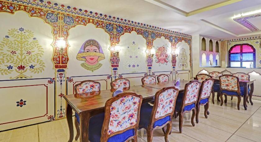 The Royal Ville Agra - Family & Corporate Hotel מראה חיצוני תמונה
